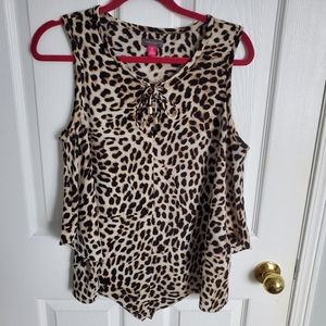 Vince Camuto sleeveless leopard print top